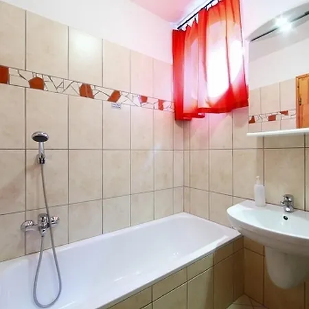 Centrum Apartmanhaz Héviz