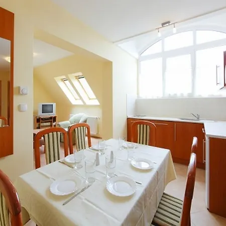 Lejlighed Centrum Apartmanhaz